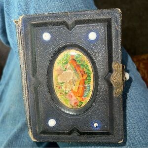 Antique Victorian leather photo album 1800s with 22 tintype pics.